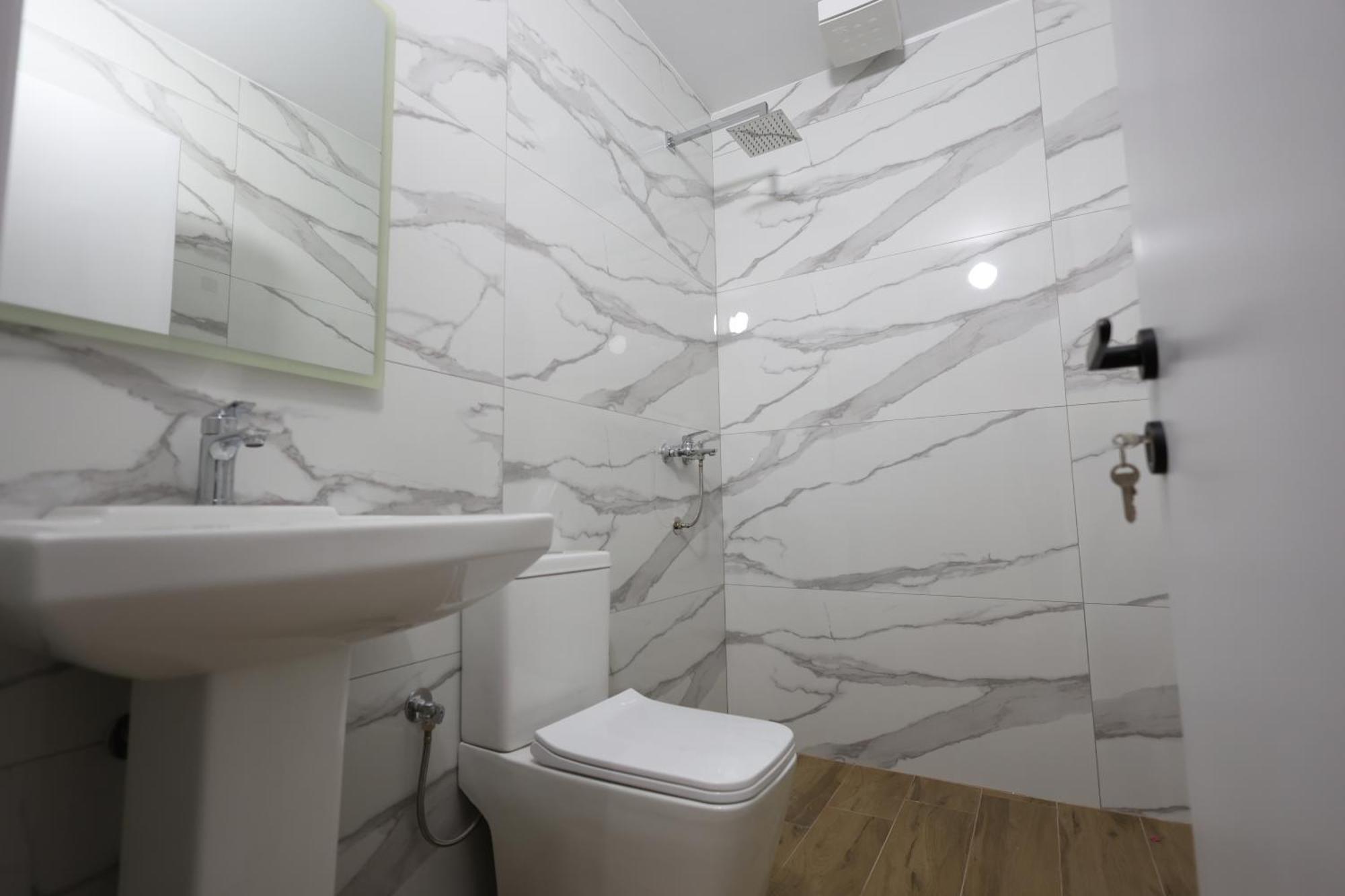Guesthouse Aurel بيرات المظهر الخارجي الصورة