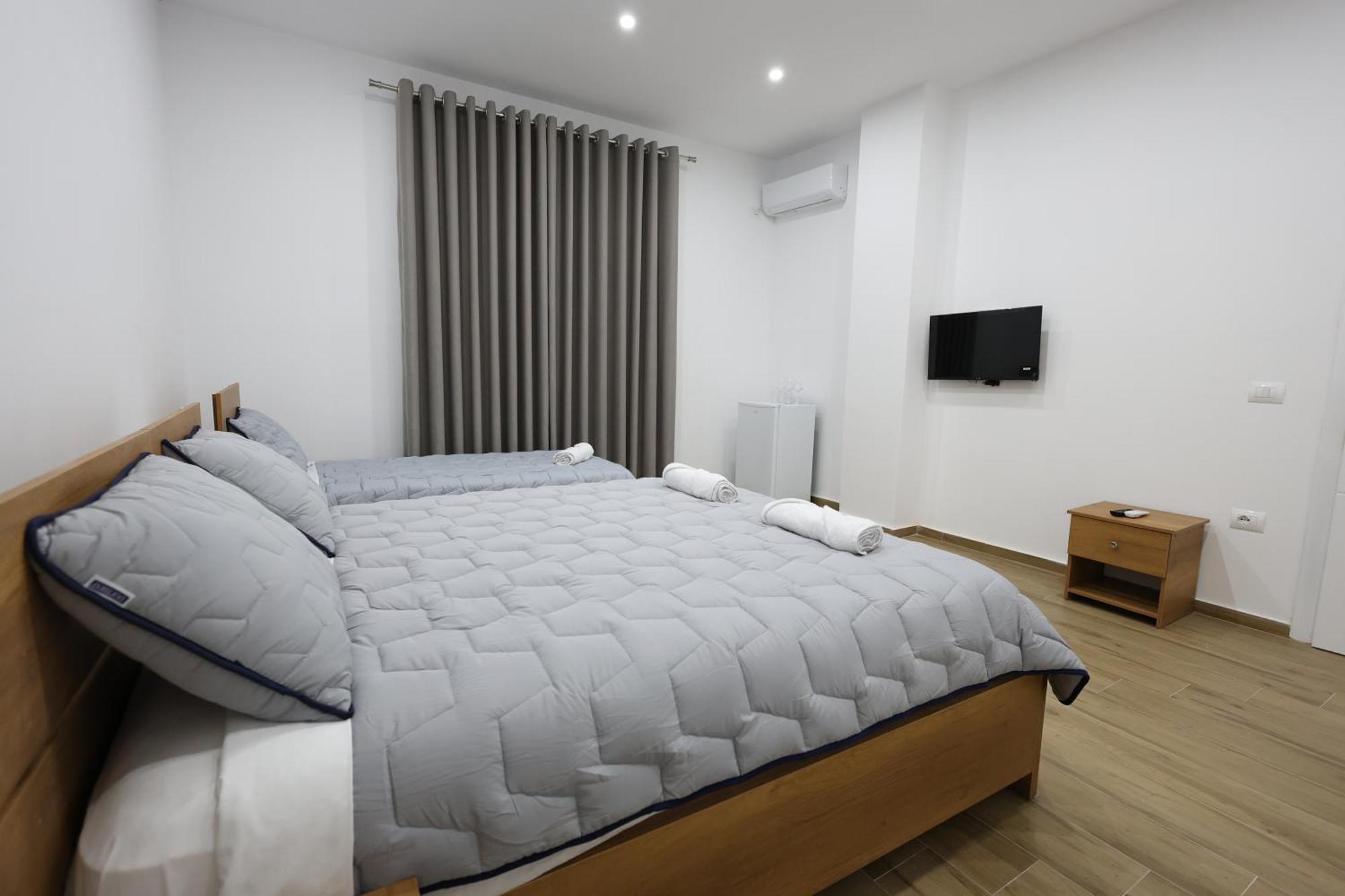 Guesthouse Aurel بيرات المظهر الخارجي الصورة