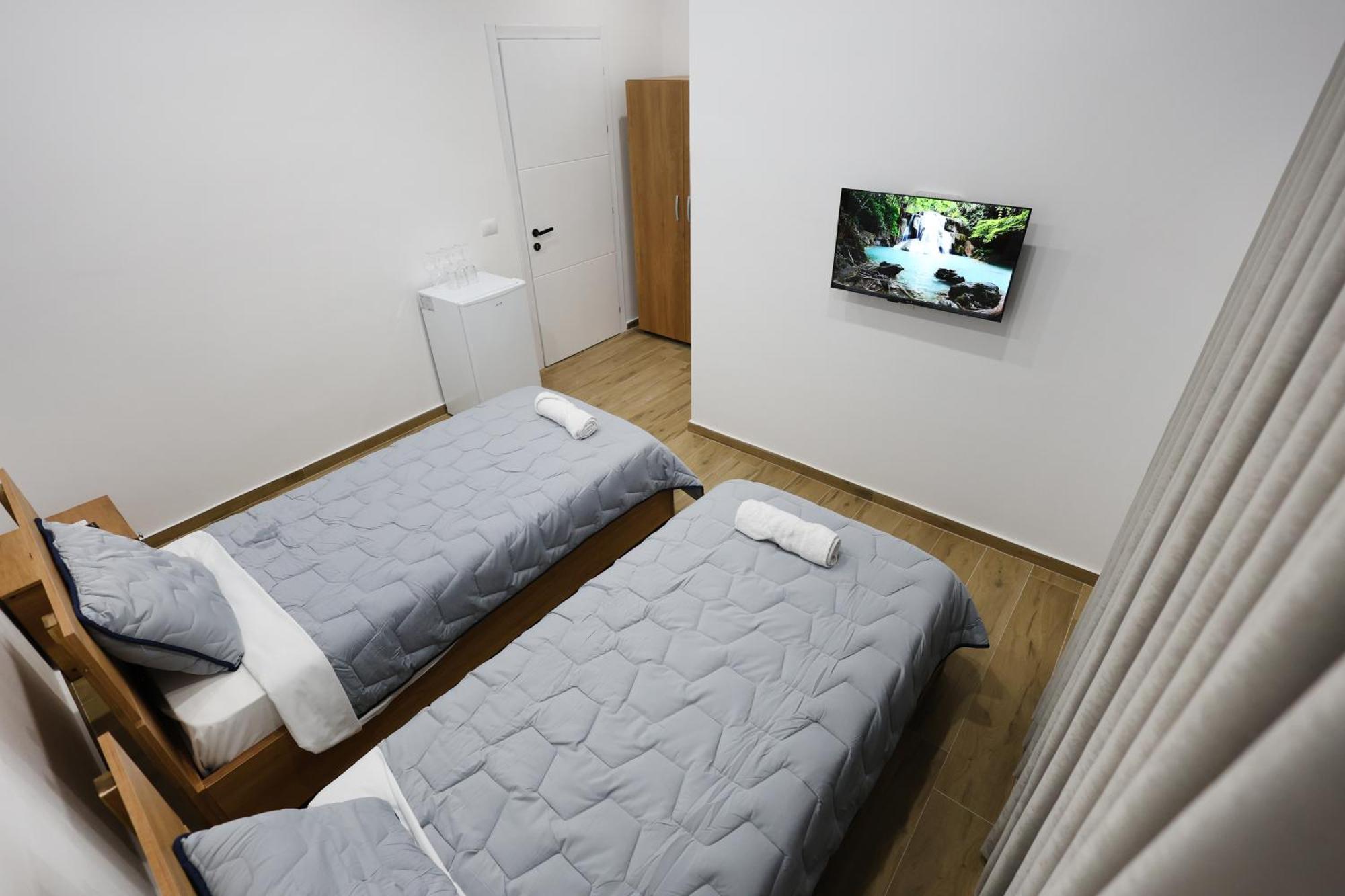 Guesthouse Aurel بيرات المظهر الخارجي الصورة